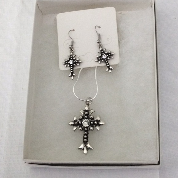 Woman’s Necklace & Pierced Earring Set color sliver & black with rhinestone #22 - Picture 1 of 6